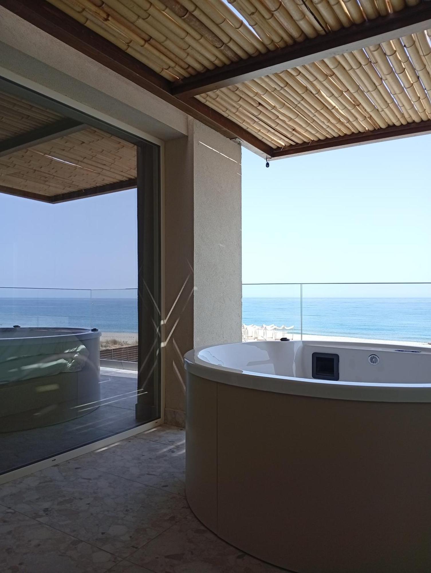 Uzenie All Suites Boutique Resort (Adults Only) Adelianos Kampos Luaran gambar